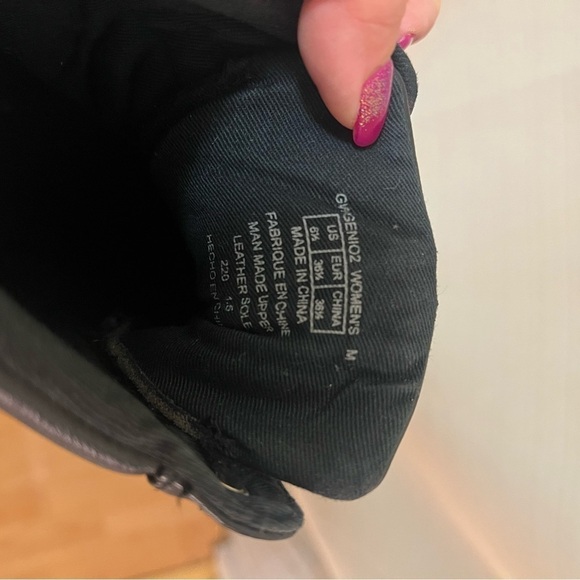 Black Guess women’s high top sneaker gold zipper accent size 6.5 - Picture 7 of 7